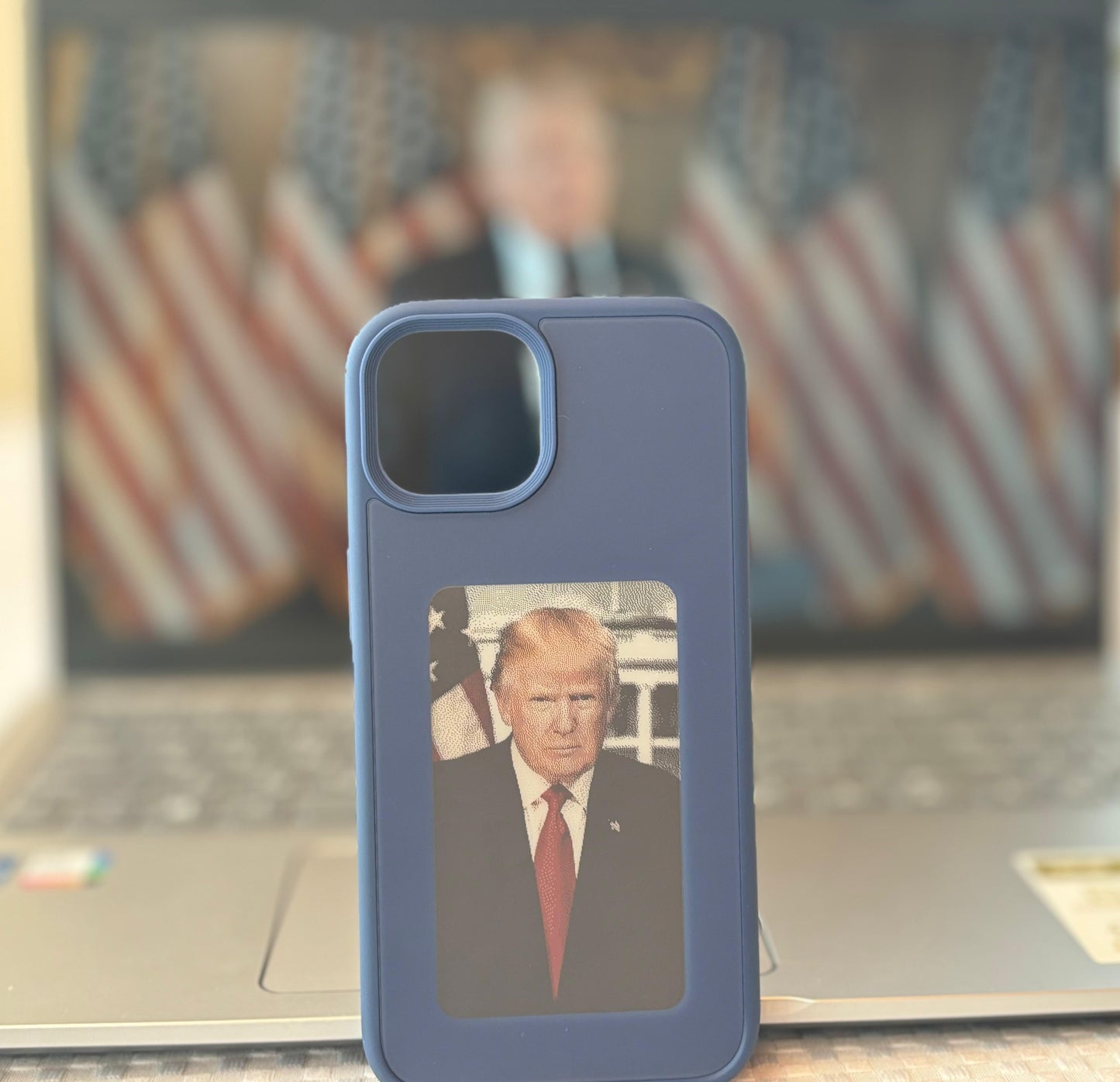 E-ink Case for iPhone